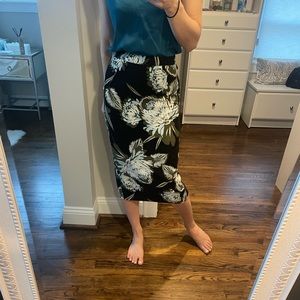 Who what wear long line pencil skirt, size 2